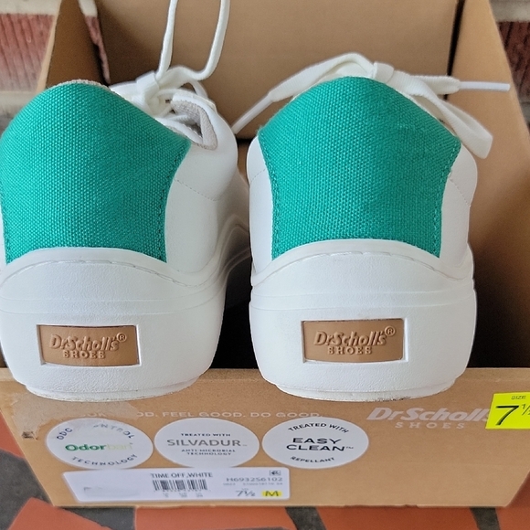 Women's Dr. Scholl's Time Off Sneakers White And Green - Picture 2 of 8